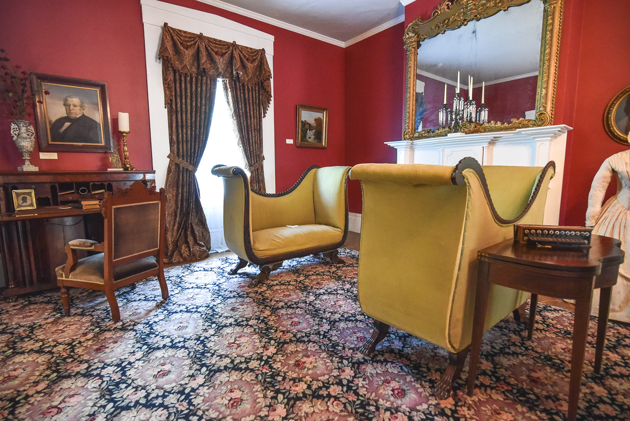 Tour the Glendower Mansion, an 1840s Era Historic Property in Lebanon