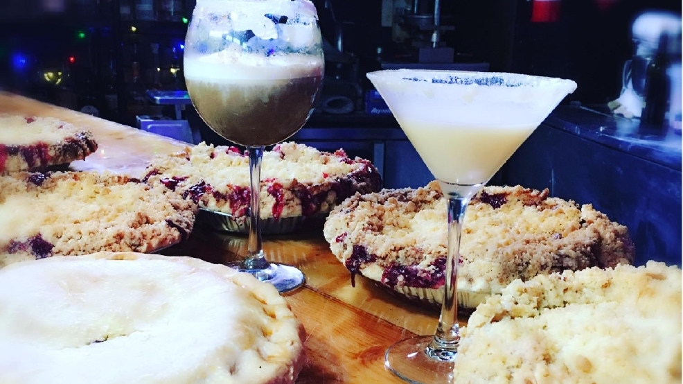 This Seattle bar is all about warm pie and booze