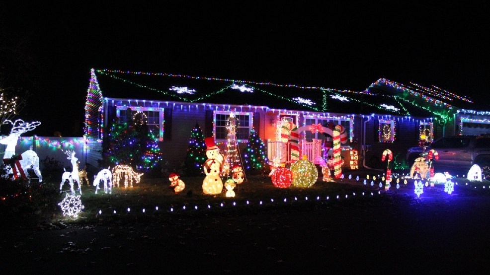 merry and bright holiday displays light up southern new merry and bright holiday displays light up southern new