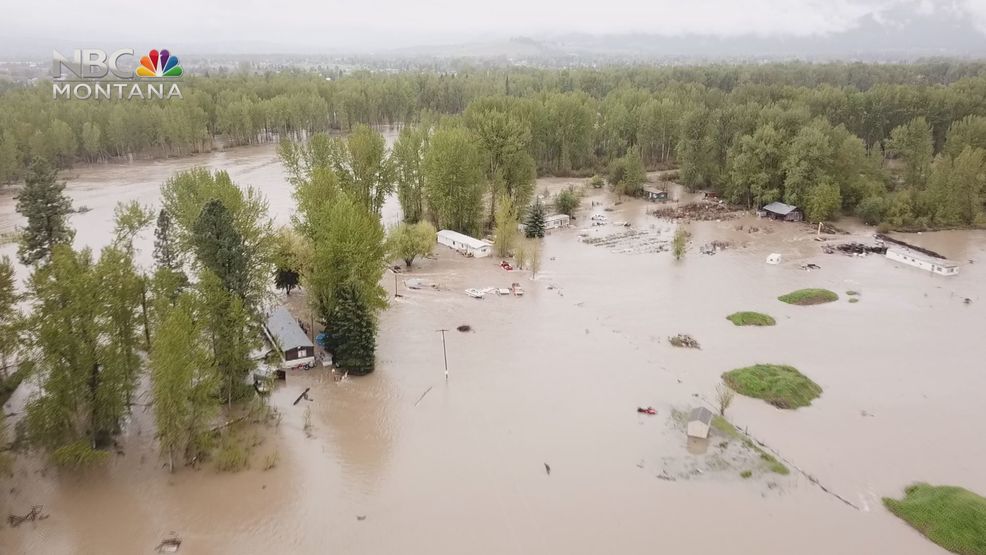 Flooding sends Missoula trailer, propane tank into river KECI