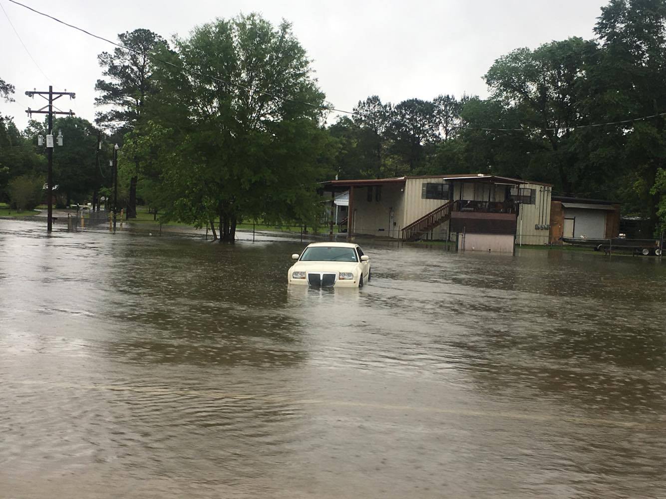 TxDOT warns of flooding over US 96 in Buna KFDM