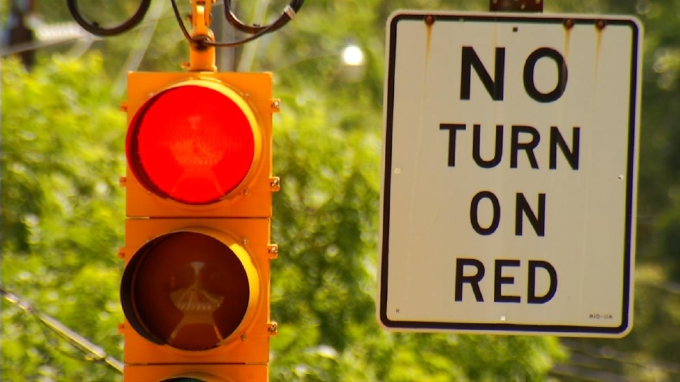 no-turn-on-red-sign-causes-traffic-concerns-in-weaverville-wlos