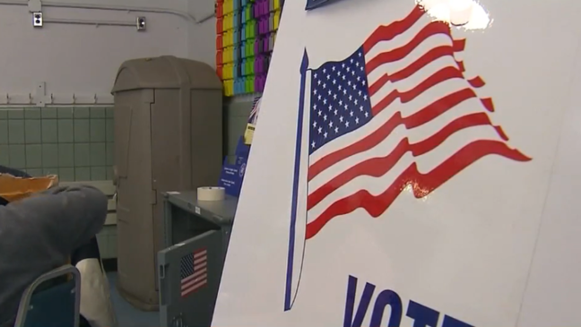Early voting numbers more than double in Illinois