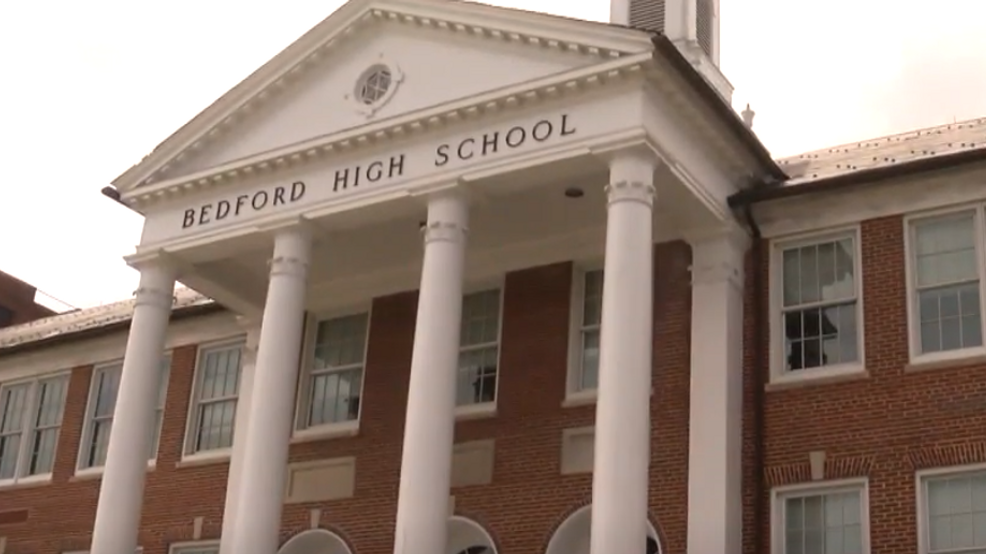 Bedford Area school district discusses plan for hybrid model of
