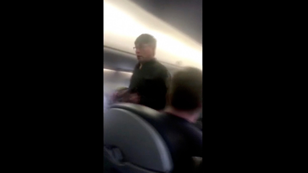 United Passenger Removed United Passenger Removal phone shot 1.jpg