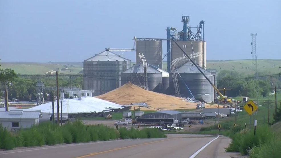Grain bin collapses spilling over one million bushels of corn KFOX