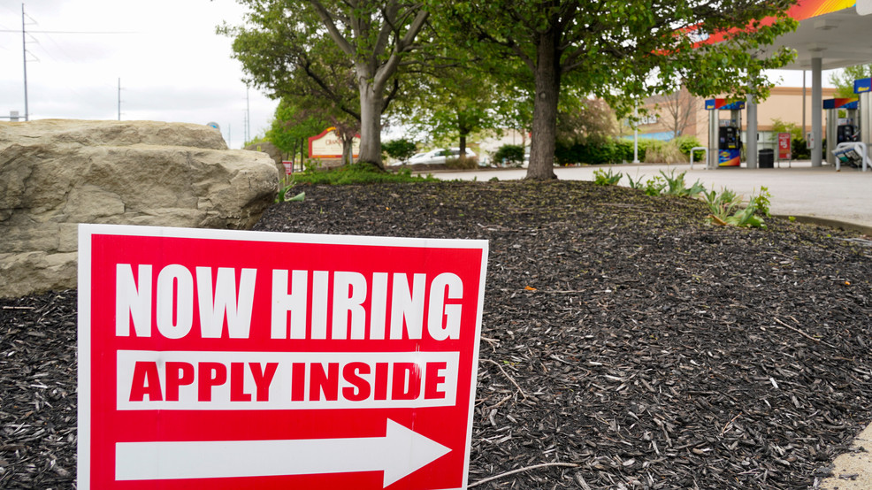Chamber of Commerce Unemployment Benefits AP21125730790250.jpg