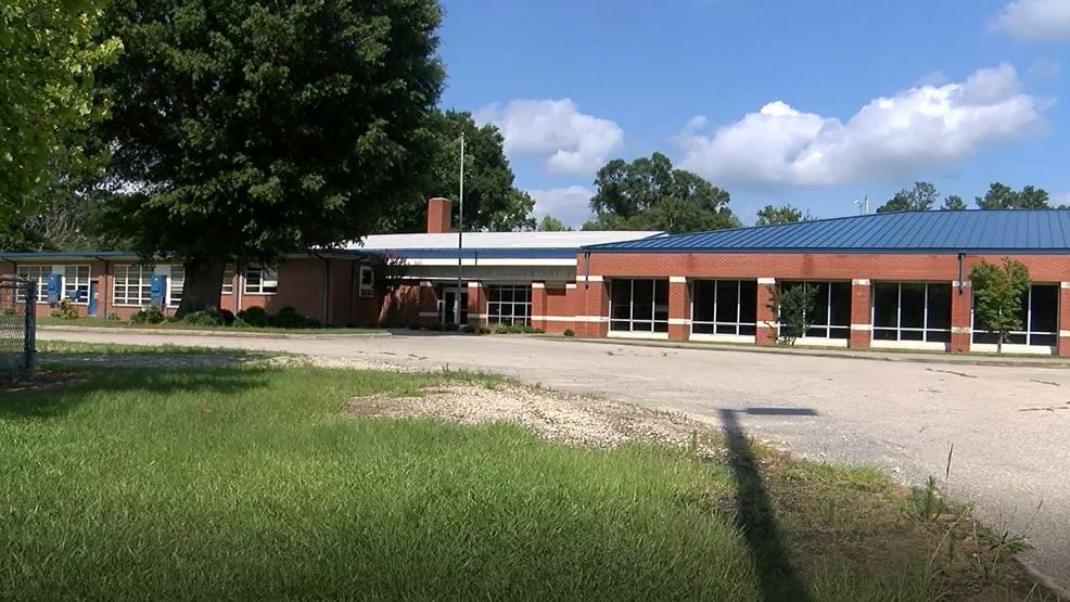 Robeson County to close West Lumberton Elementary WPDE